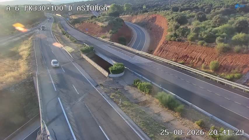Cámara A-6 Provincia de León KM 330,1
