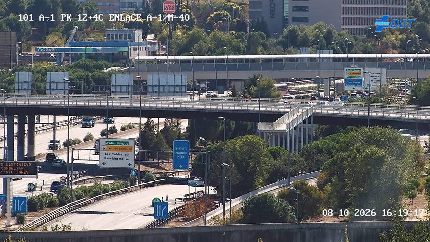 Cámara de tráfico en la A-1, km 12.4, provincia de Madrid