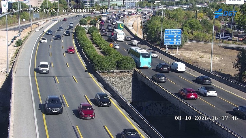 Cámara de tráfico en la A-1, km 15.5, provincia de Madrid