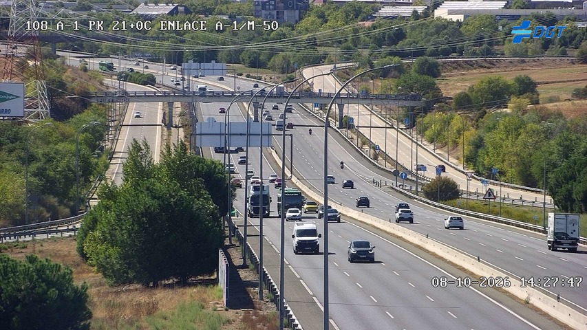 Cámara de tráfico en la A-1, km 21.0, provincia de Madrid