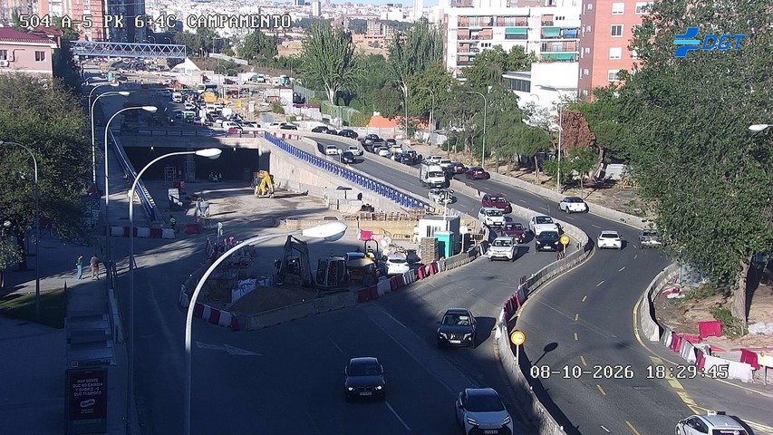 Cámara de tráfico en la A-5, km 6.4