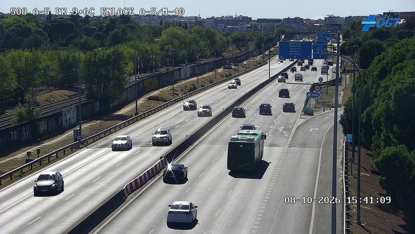 Cámara de tráfico en la A-5, km 9.6